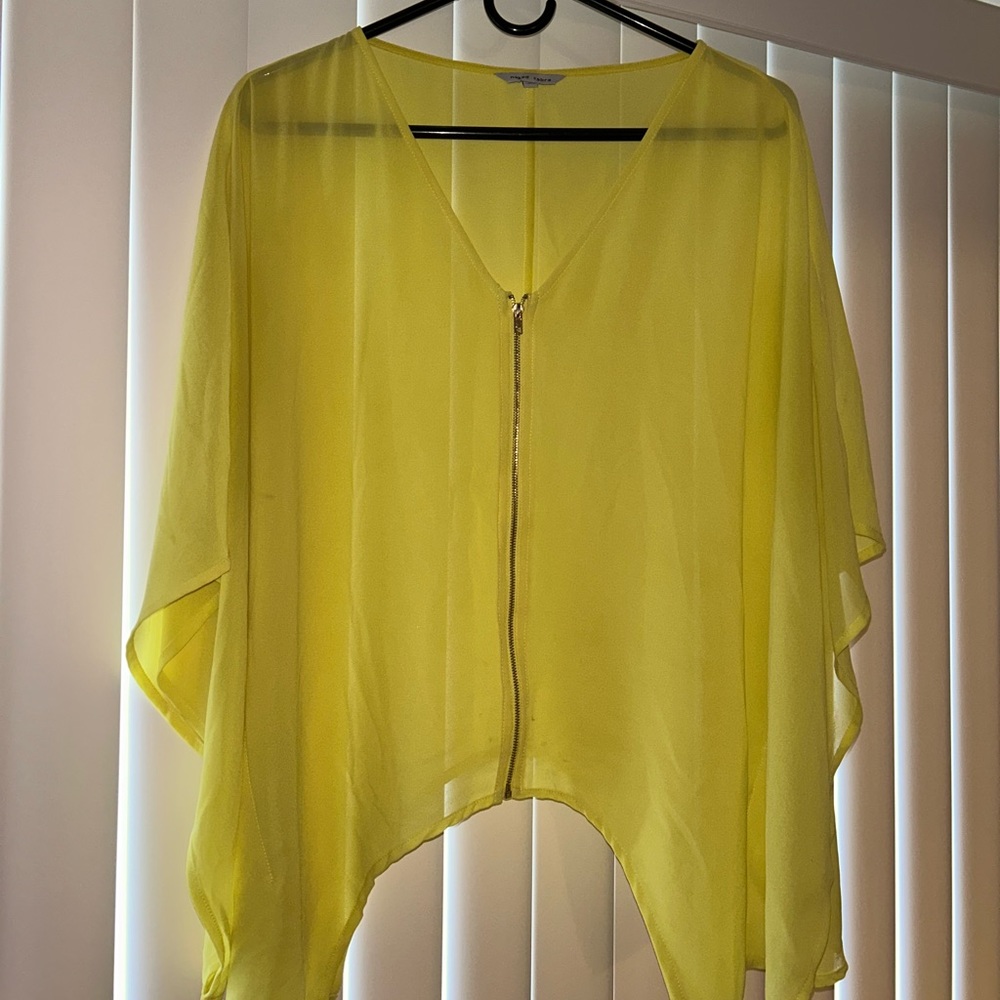 yellow blouse